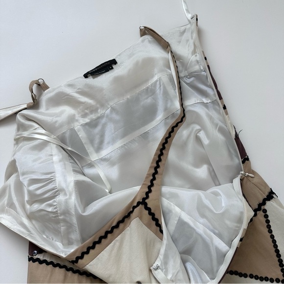 [SOLD] BCBG Maxazria Brown Tan Flare Summer Dress with sequin detail Size 6 - Picture 8 of 14